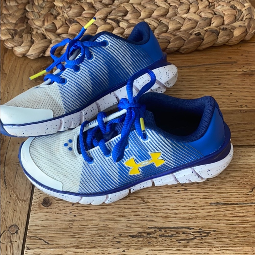 Under armour Shoes